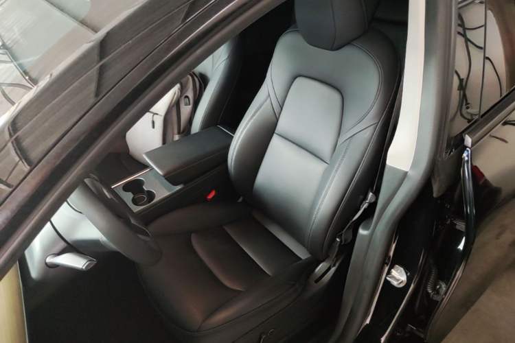 Used Tesla Model Y 2022 Revised Version Long-Range All-Wheel Drive Left Front Seat