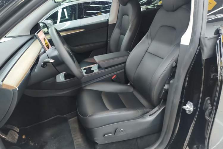 Used Tesla Model Y 2022 Revised Version Long-Range All-Wheel Drive Left Front Seat