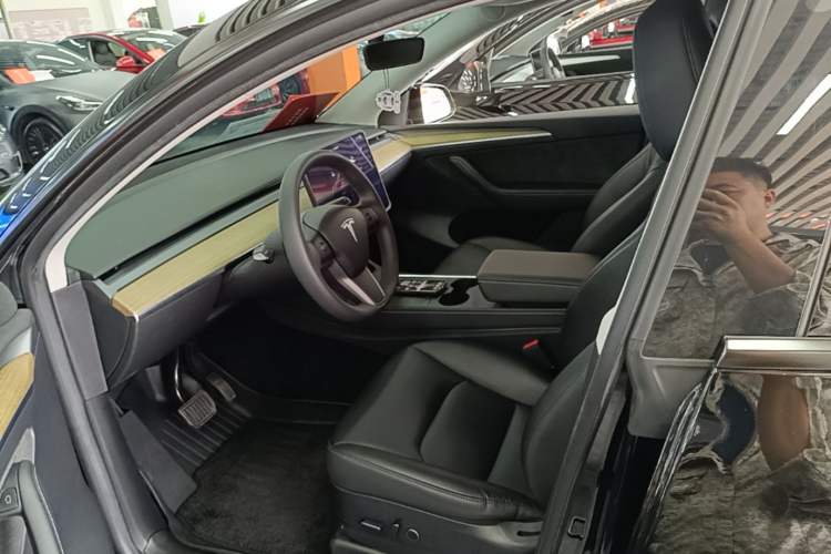 Used Tesla Model Y 2022 Revised Version Rear-Wheel Drive Left Front Seat