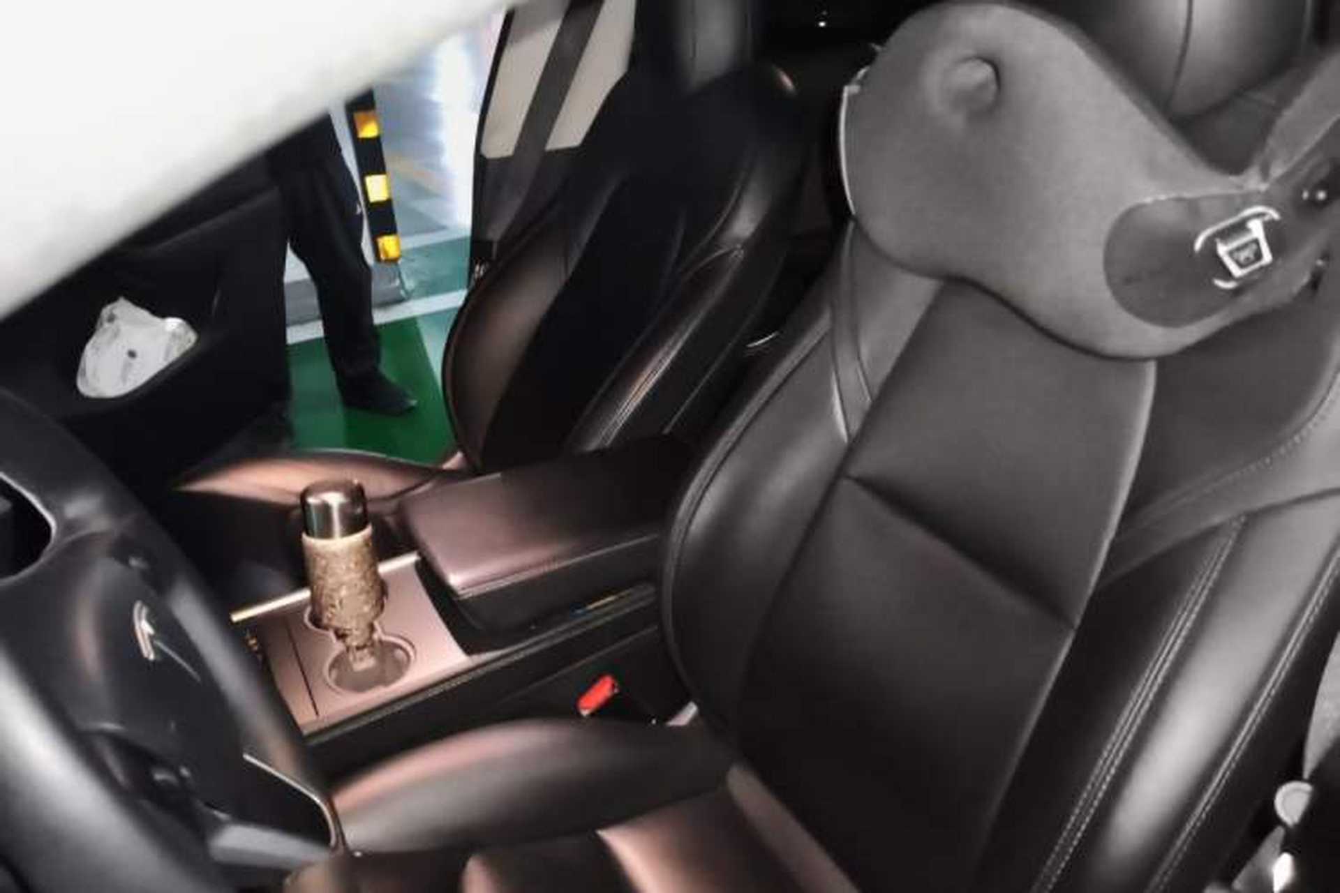 Used Tesla Model Y 2022 Rear-Wheel-Drive Version Left Front Seat
