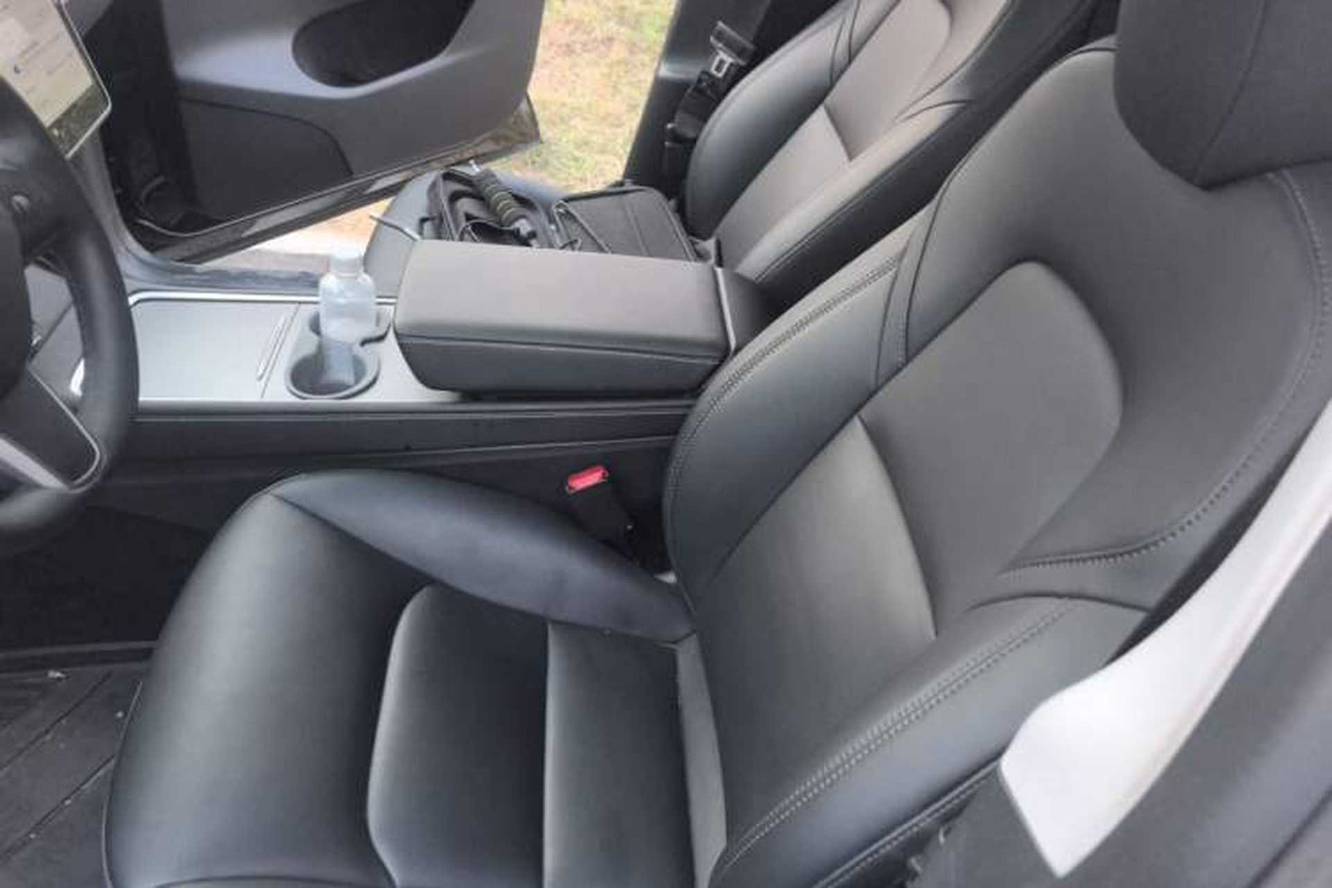 Used Tesla Model Y 2022 Rear-Wheel-Drive Version Left Front Seat