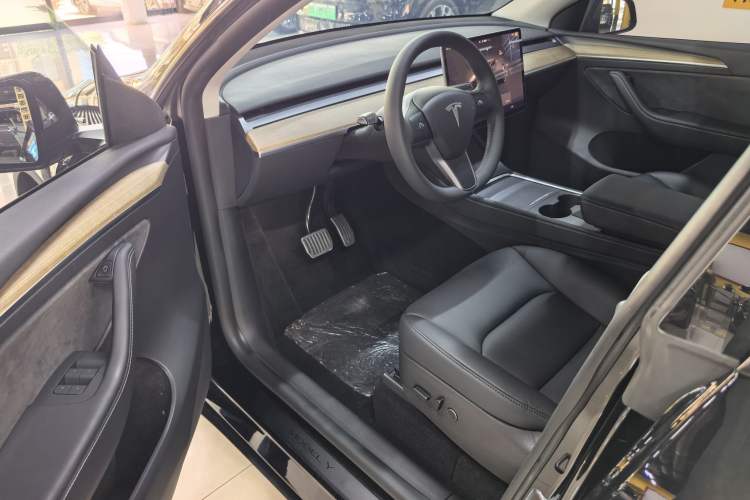 Used Tesla Model Y 2022 Revised Version Rear-Wheel Drive Left Front Seat