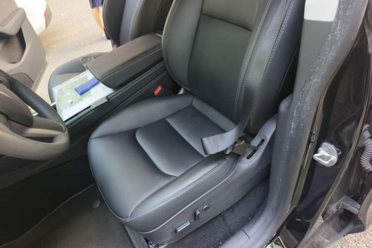 Used Tesla Model Y 2022 Revised Version Rear-Wheel Drive Left Front Seat