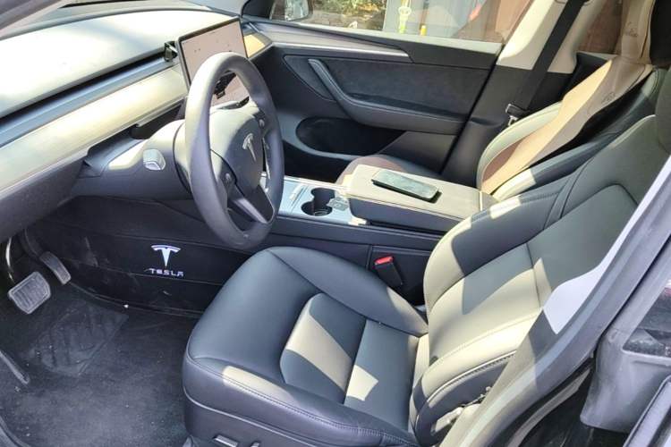 Used Tesla Model Y 2022 Revised Version Long-Range All-Wheel Drive Left Front Seat