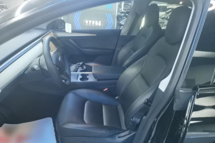 Used Tesla Model Y 2022 Rear-Wheel-Drive Version Left Front Seat