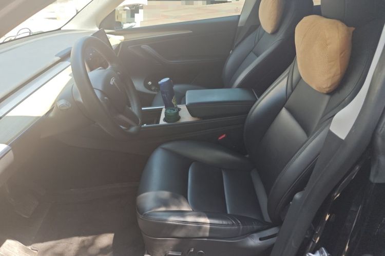 Used Tesla Model Y 2022 Rear-Wheel-Drive Version Left Front Seat