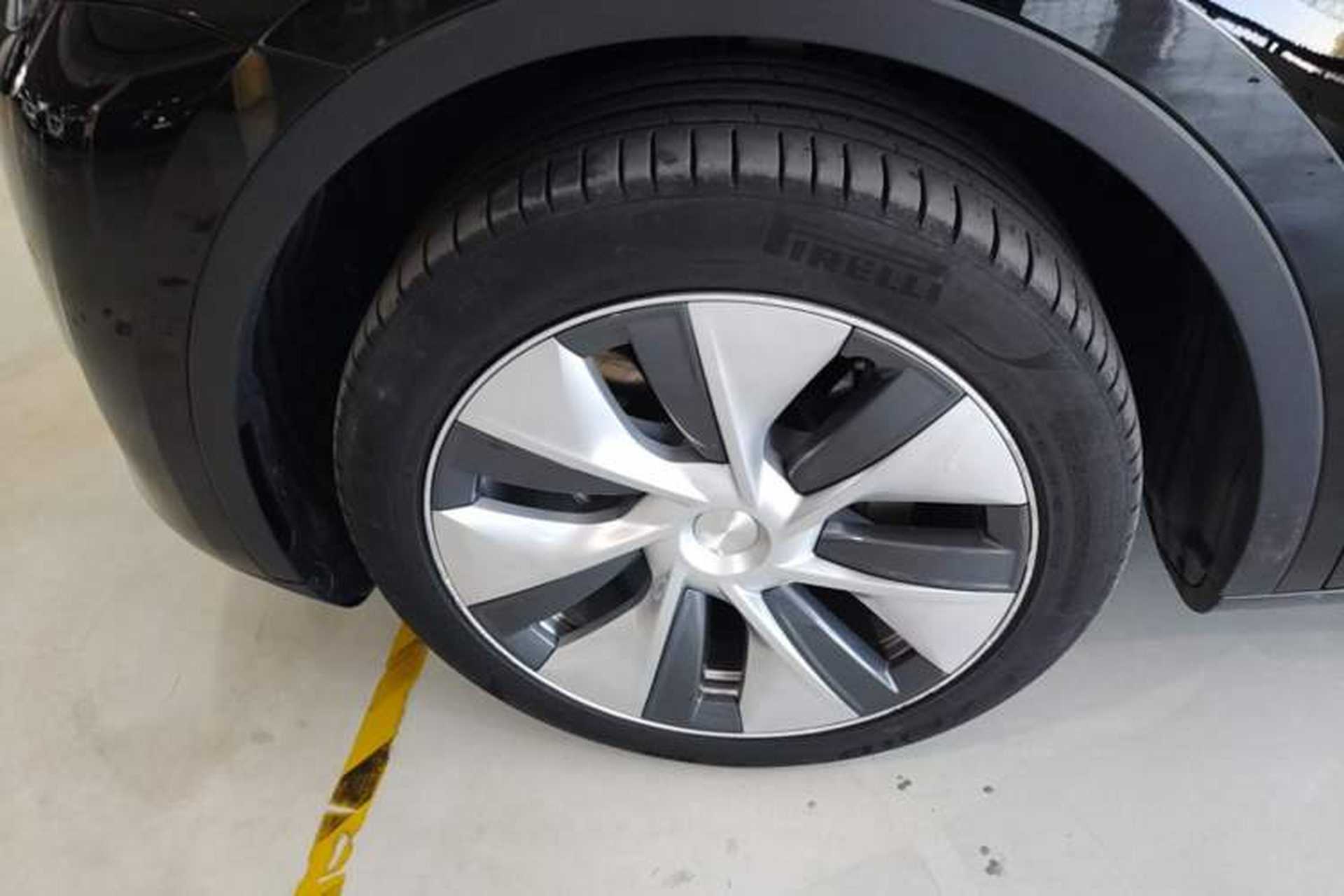 Used Tesla Model Y 2022 Revised Version Rear-Wheel Drive Left Front Wheel Hub