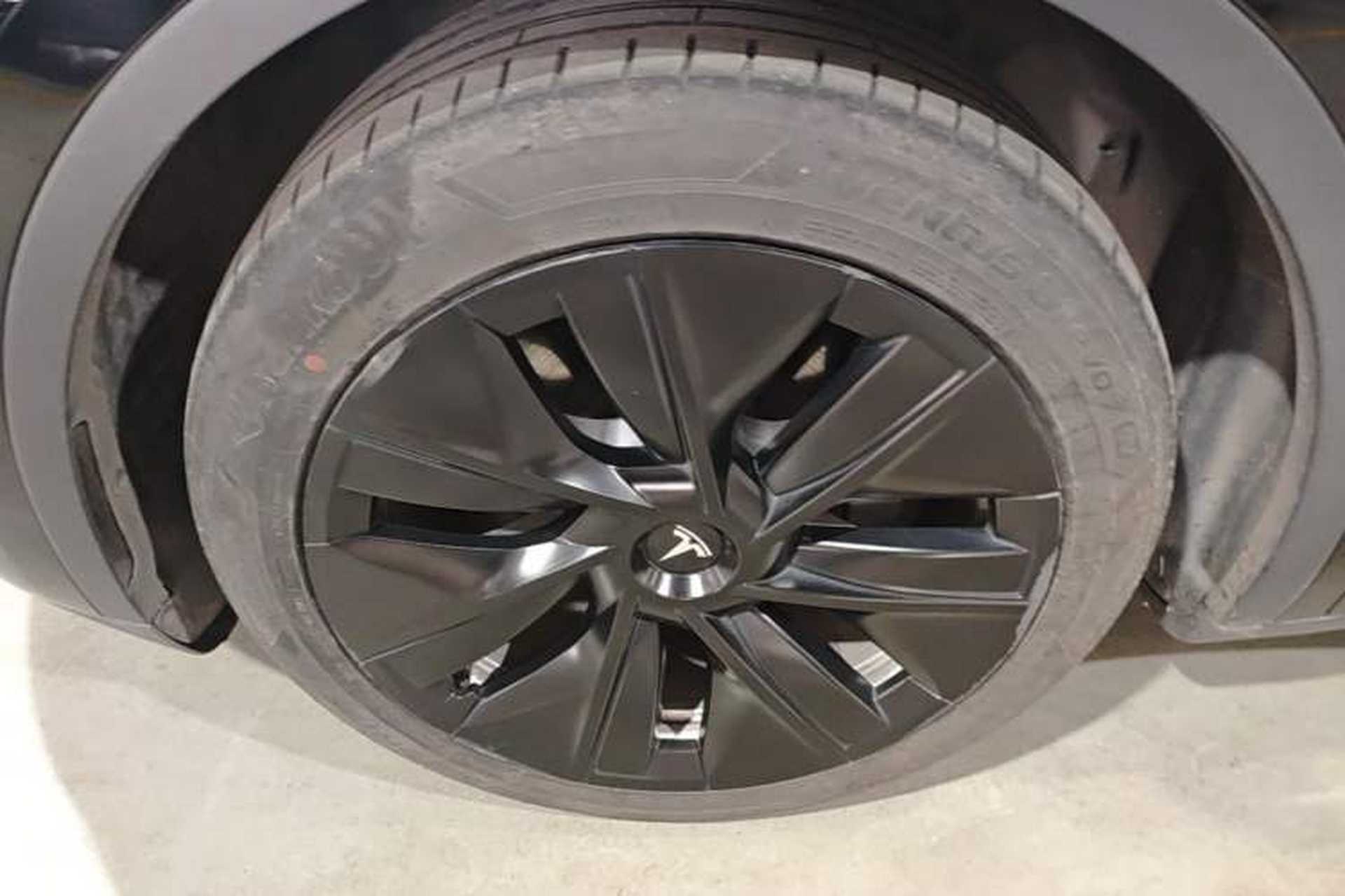 Used Tesla Model Y 2022 Revised Version Rear-Wheel Drive Left Front Wheel Hub