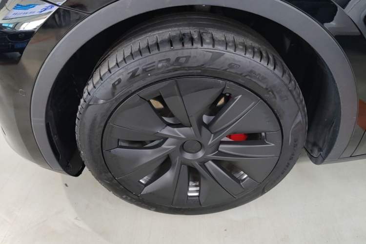 Used Tesla Model Y 2022 Revised Version Rear-Wheel Drive Left Front Wheel Hub