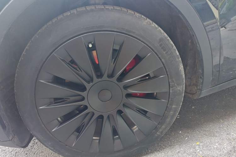 Used Tesla Model Y 2022 Revised Version Rear-Wheel Drive Left Front Wheel Hub