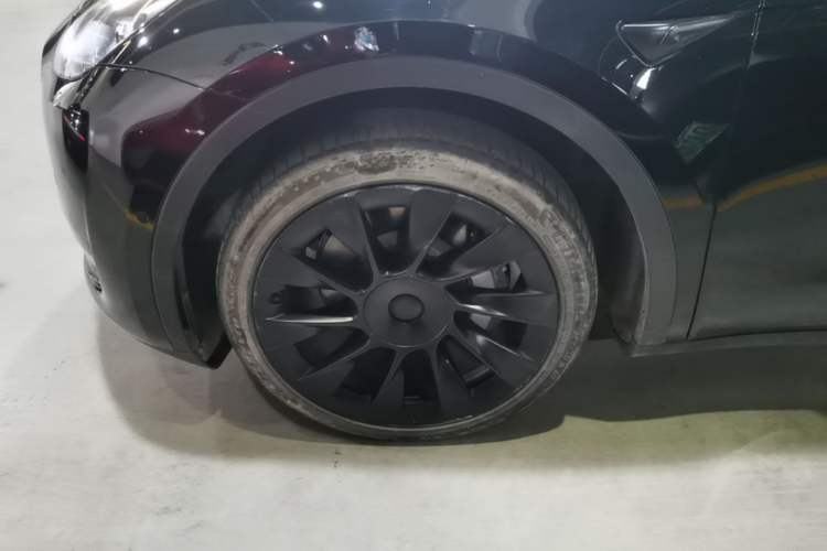 Used Tesla Model Y 2022 Rear-Wheel-Drive Version Left Front Wheel Hub