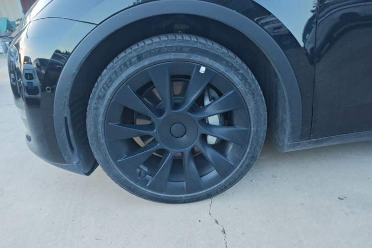 Used Tesla Model Y 2022 Revised Version Long-Range All-Wheel Drive Left Front Wheel Hub
