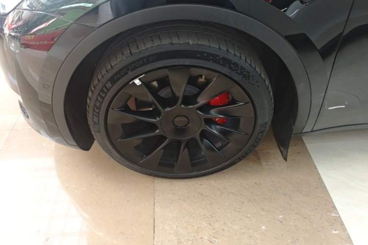 Used Tesla Model Y 2022 Revised Version Long-Range All-Wheel Drive Left Front Wheel Hub