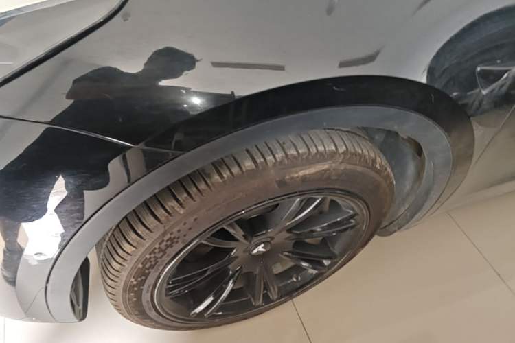 Used Tesla Model Y 2022 Revised Version Rear-Wheel Drive Left Front Wheel Hub