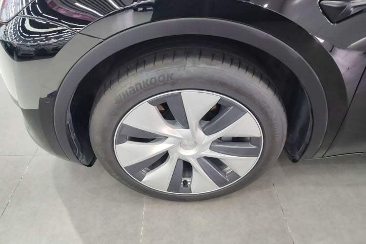 Used Tesla Model Y 2022 Revised Version Long-Range All-Wheel Drive Left Front Wheel Hub