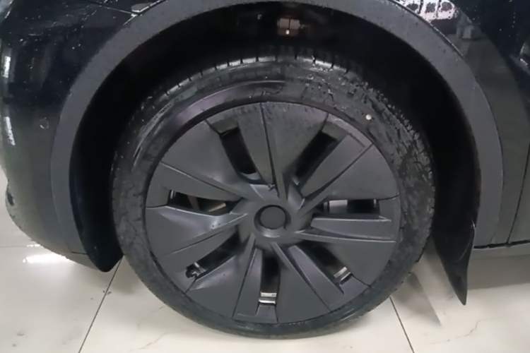 Used Tesla Model Y 2022 Revised Version Rear-Wheel Drive Left Front Wheel Hub