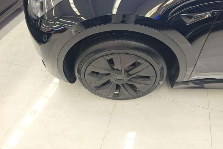 Used Tesla Model Y 2022 Revised Version Long-Range All-Wheel Drive Left Front Wheel Hub