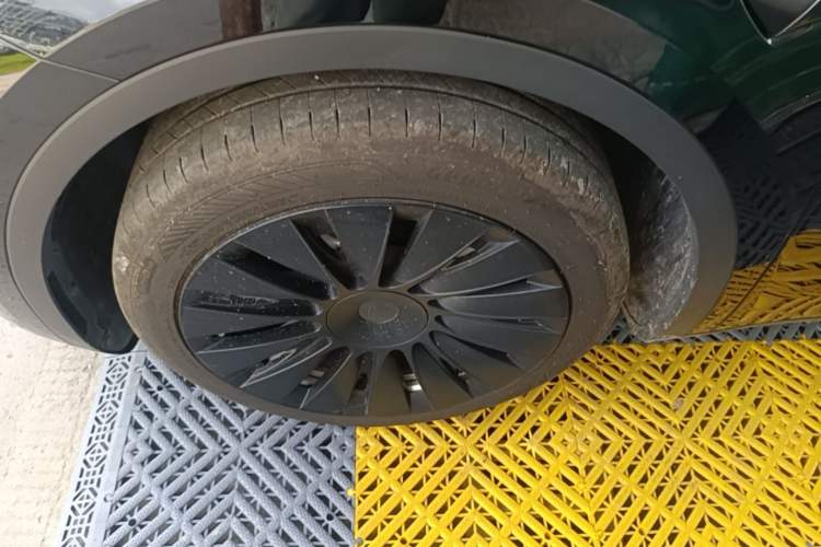 Used Tesla Model Y 2022 Revised Version Rear-Wheel Drive Left Front Wheel Hub