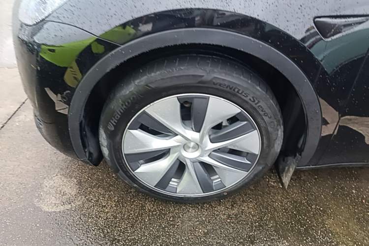 Used Tesla Model Y 2022 Revised Version Rear-Wheel Drive Left Front Wheel Hub