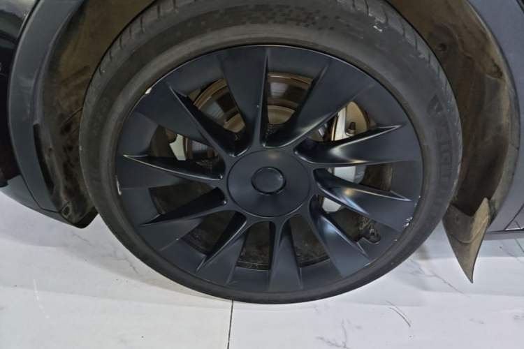 Used Tesla Model Y 2022 Revised Version Long-Range All-Wheel Drive Left Front Wheel Hub