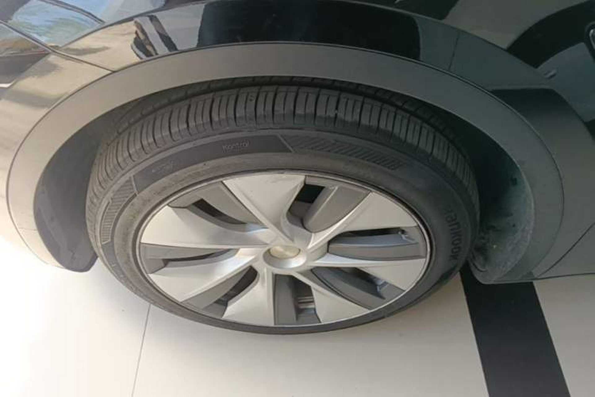 Used Tesla Model Y 2022 Revised Version Rear-Wheel Drive Left Front Wheel Hub