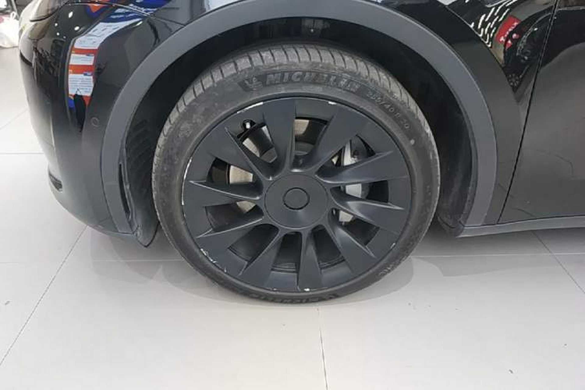 Used Tesla Model Y 2022 Revised Version Rear-Wheel Drive Left Front Wheel Hub