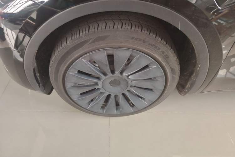 Used Tesla Model Y 2022 Revised Version Rear-Wheel Drive Left Front Wheel Hub
