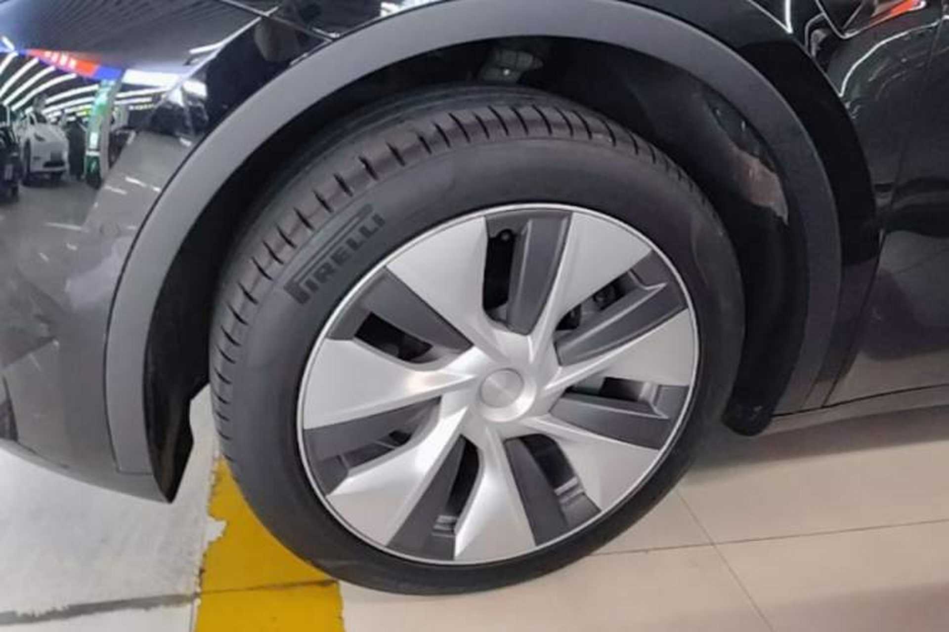 Used Tesla Model Y 2022 Revised Version Rear-Wheel Drive Left Front Wheel Hub