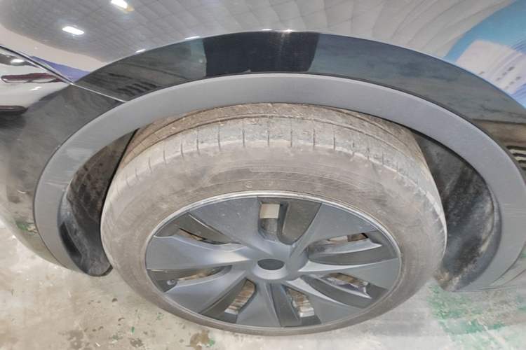 Used Tesla Model Y 2022 Revised Version Rear-Wheel Drive Left Front Wheel Hub