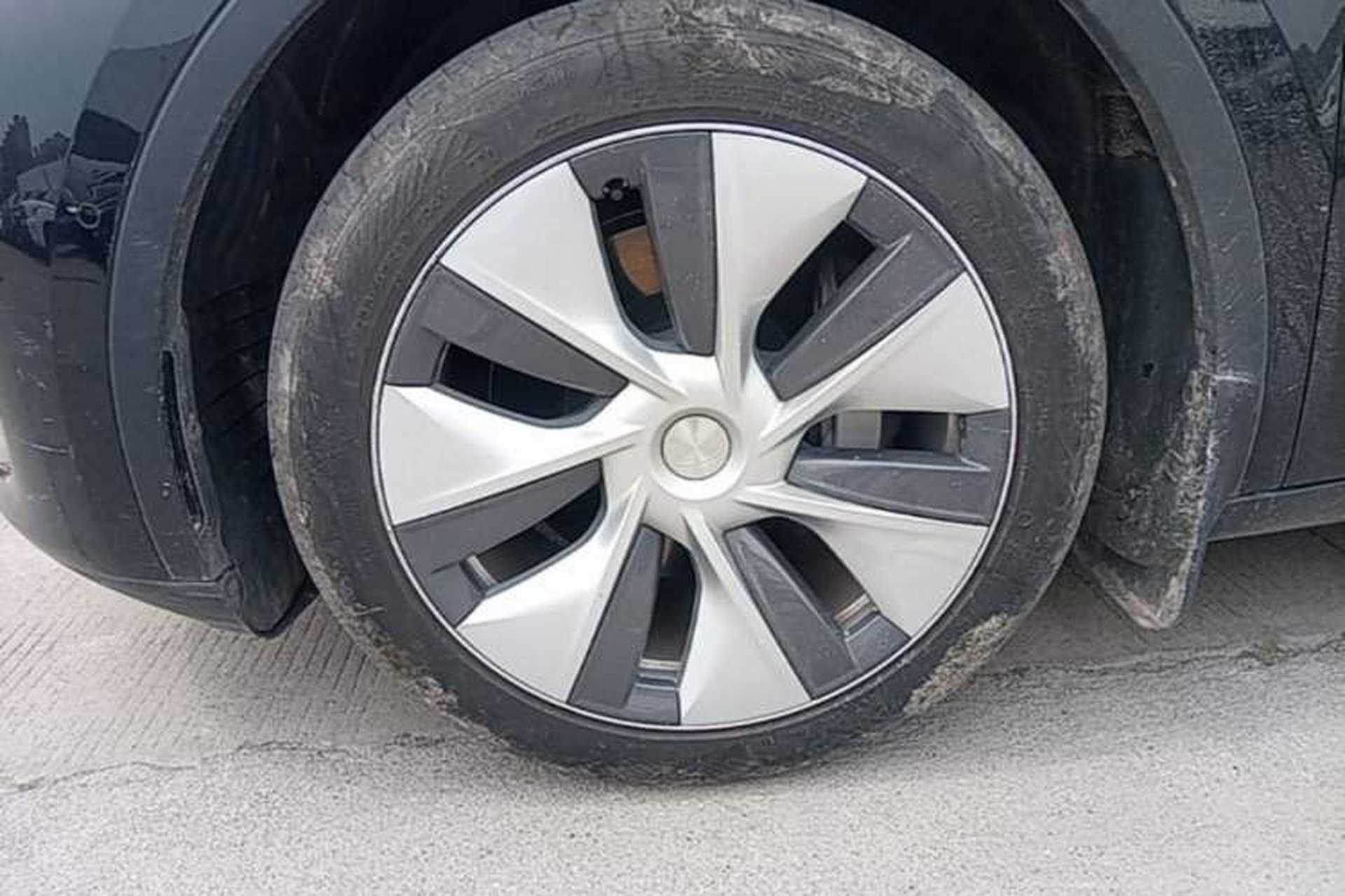 Used Tesla Model Y 2022 Revised Version Rear-Wheel Drive Left Front Wheel Hub