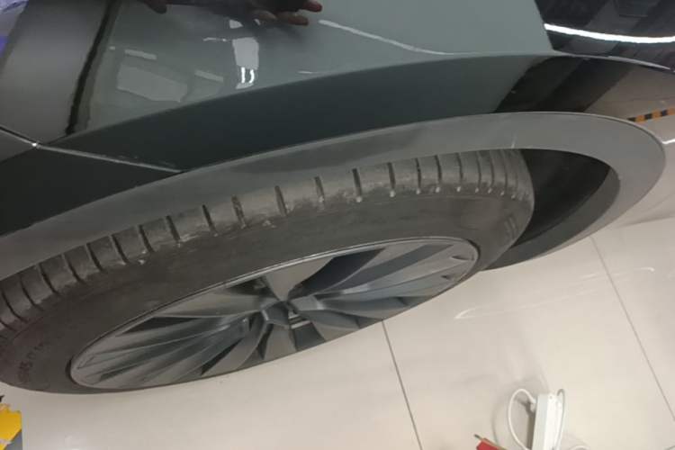 Used Tesla Model Y 2022 Revised Version Rear-Wheel Drive Left Front Wheel Hub