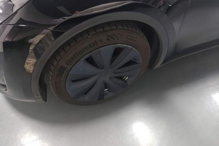 Used Tesla Model Y 2022 Revised Version Rear-Wheel Drive Left Front Wheel Hub
