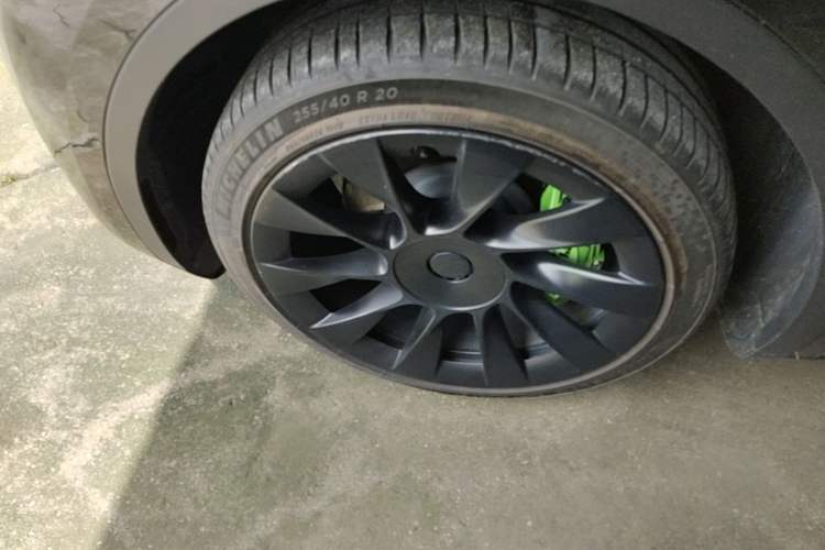 Used Tesla Model Y 2022 Revised Version Rear-Wheel Drive Left Front Wheel Hub