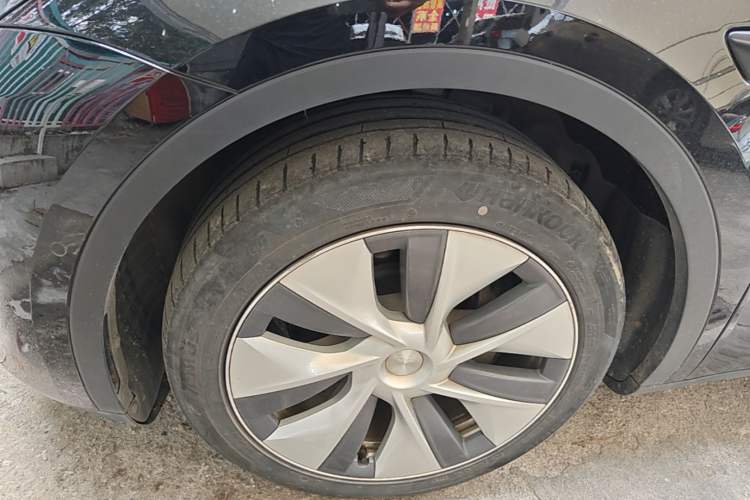 Used Tesla Model Y 2022 Revised Version Long-Range All-Wheel Drive Left Front Wheel Hub