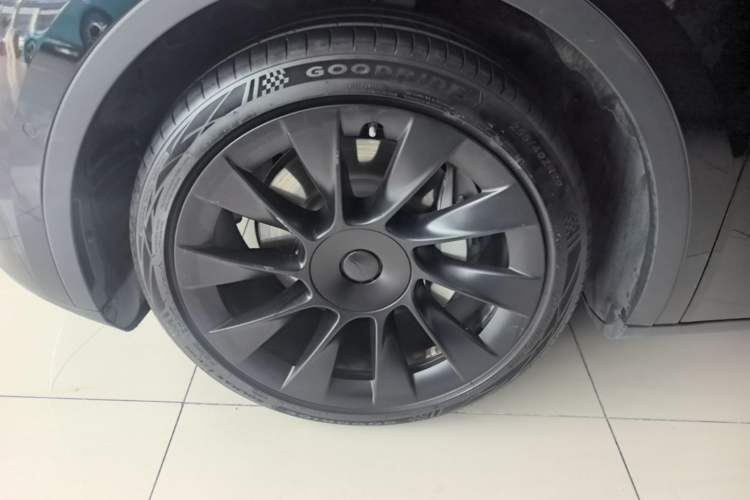 Used Tesla Model Y 2022 Revised Version Long-Range All-Wheel Drive Left Front Wheel Hub