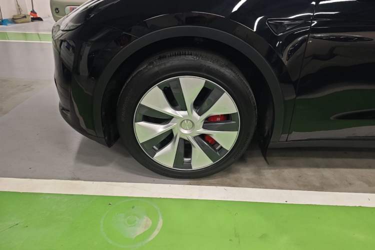 Used Tesla Model Y 2022 Revised Version Rear-Wheel Drive Left Front Wheel Hub