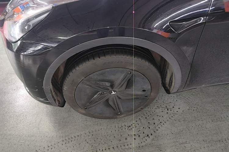 Used Tesla Model Y 2022 Revised Version Rear-Wheel Drive Left Front Wheel Hub