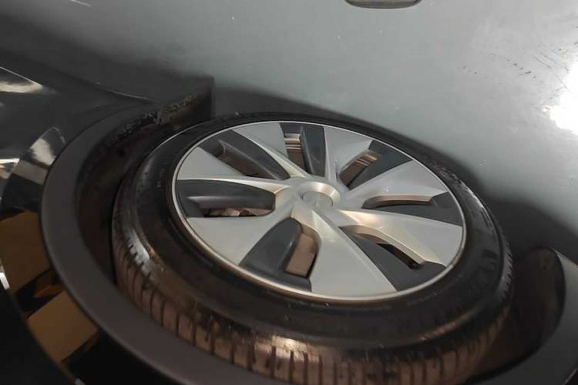 Used Tesla Model Y 2022 Revised Version Rear-Wheel Drive Left Front Wheel Hub