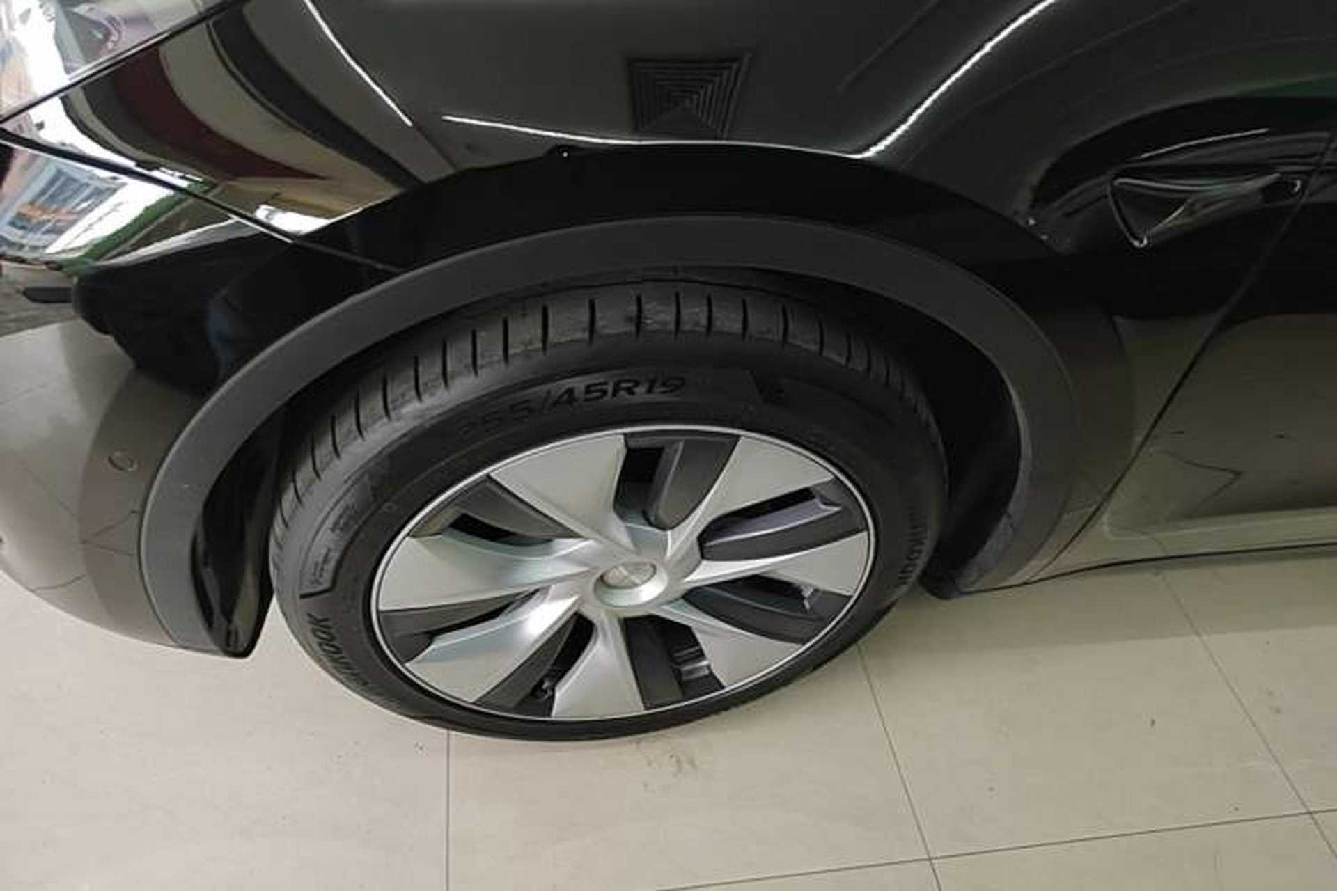 Used Tesla Model Y 2022 Revised Version Rear-Wheel Drive Left Front Wheel Hub