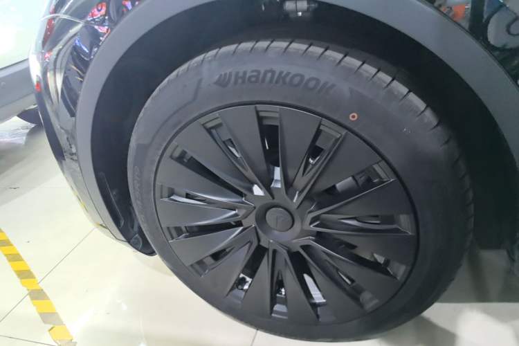 Used Tesla Model Y 2022 Revised Version Long-Range All-Wheel Drive Left Front Wheel Hub