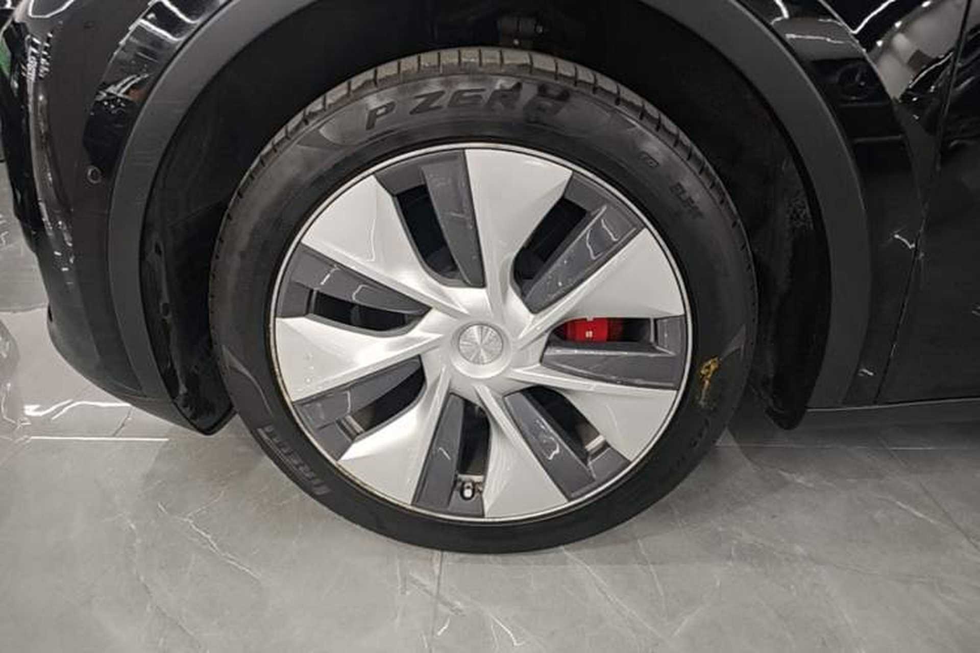 Used Tesla Model Y 2022 Revised Version Rear-Wheel Drive Left Front Wheel Hub