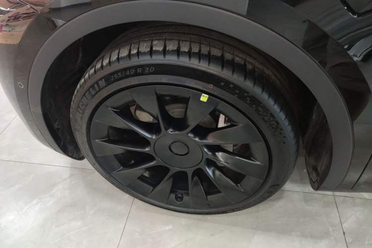 Used Tesla Model Y 2022 Revised Version Rear-Wheel Drive Left Front Wheel Hub