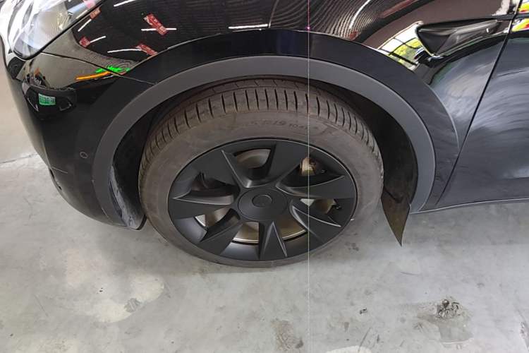 Used Tesla Model Y 2022 Revised Version Rear-Wheel Drive Left Front Wheel Hub