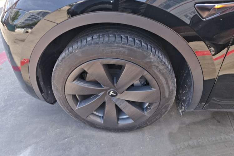 Used Tesla Model Y 2022 Revised Version Rear-Wheel Drive Left Front Wheel Hub
