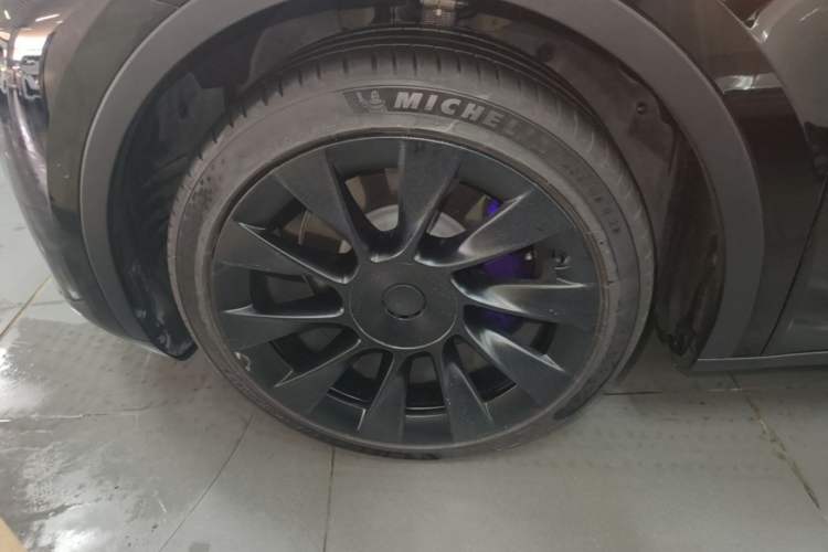 Used Tesla Model Y 2022 Revised Version Long-Range All-Wheel Drive Left Front Wheel Hub