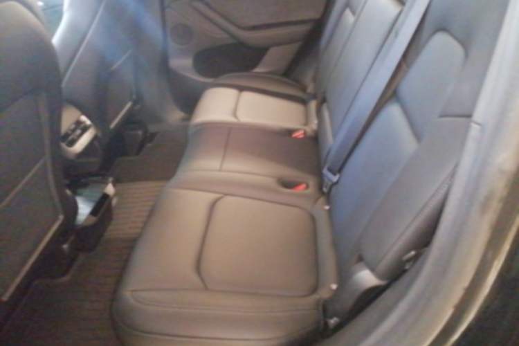 Used Tesla Model Y 2022 Revised Version Rear-Wheel Drive Left Rear Seat