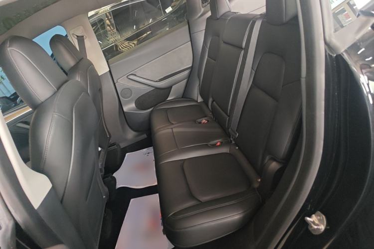 Used Tesla Model Y 2022 Rear-Wheel-Drive Version Left Rear Seat