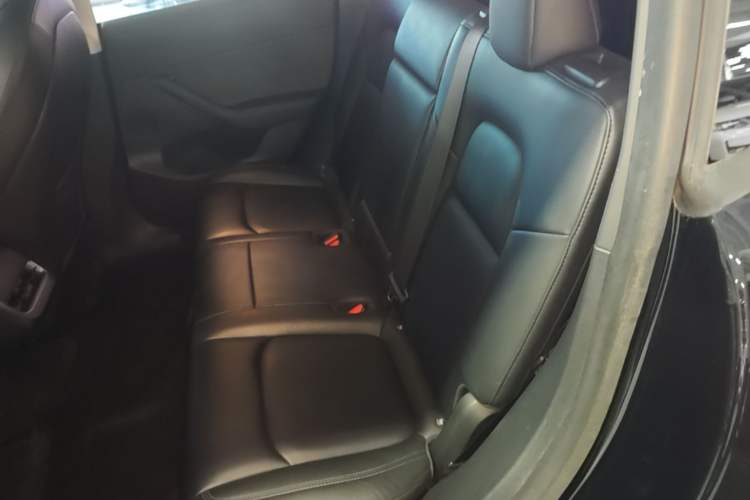 Used Tesla Model Y 2022 Rear-Wheel-Drive Version Left Rear Seat