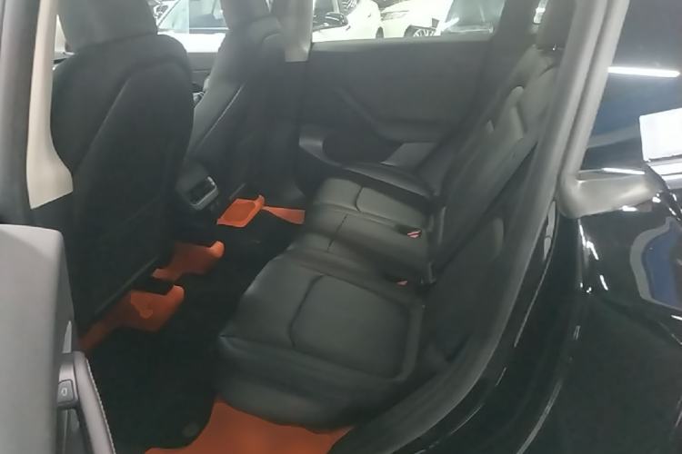 Used Tesla Model Y 2022 Revised Version Long-Range All-Wheel Drive Left Rear Seat