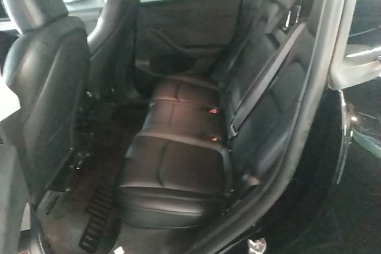 Used Tesla Model Y 2022 Revised Version Long-Range All-Wheel Drive Left Rear Seat